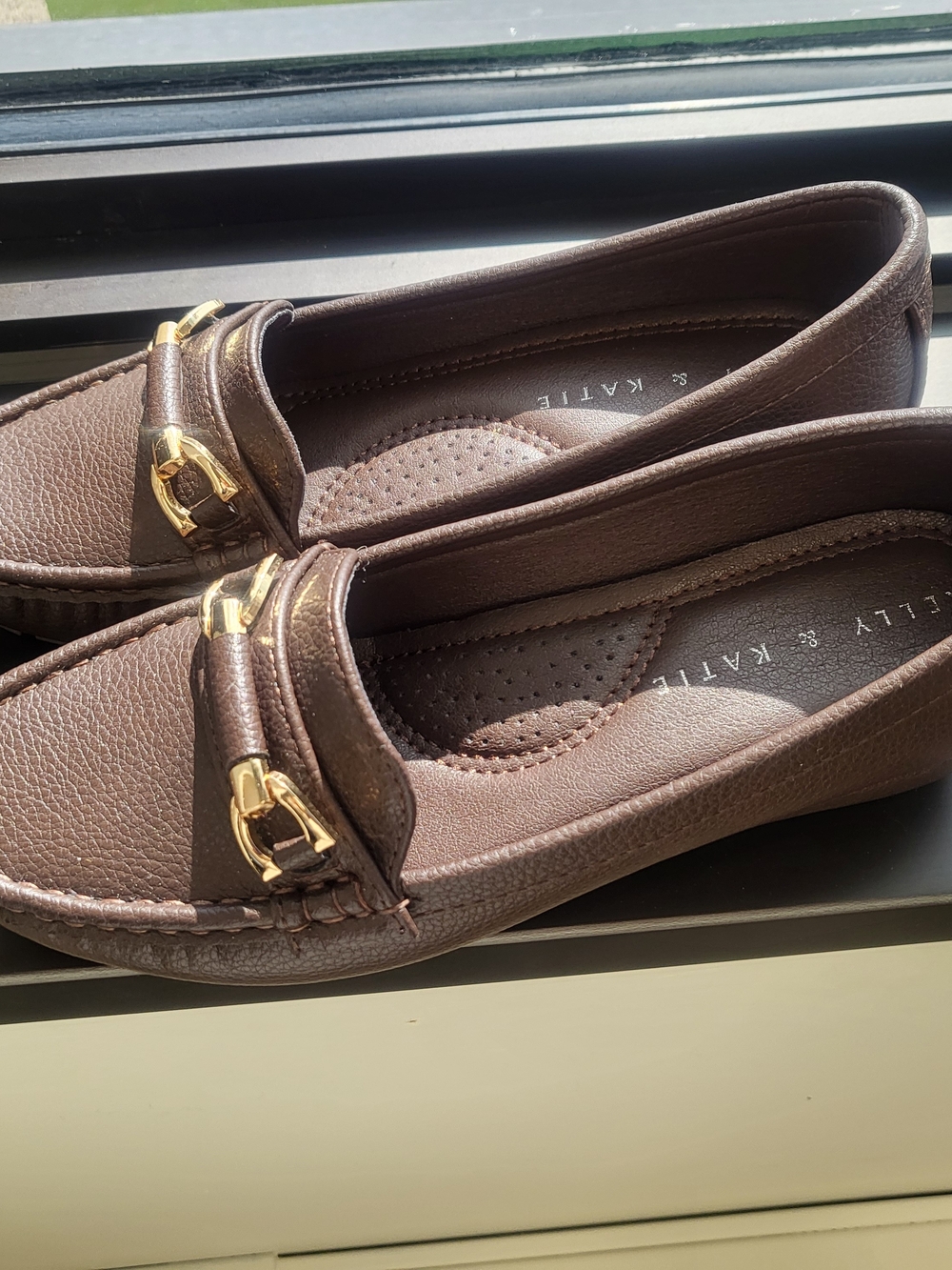 Kelly & Katie Brown Leather Loafers – Gold Accent